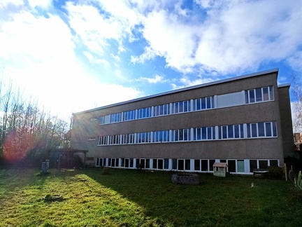 ve1 facade